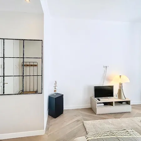 Appartement Vidal Rue Antibes Sncf Station 2 Mn 1 Bedroom New 2024 Quiet Building Hyper Center By Olam Cannes