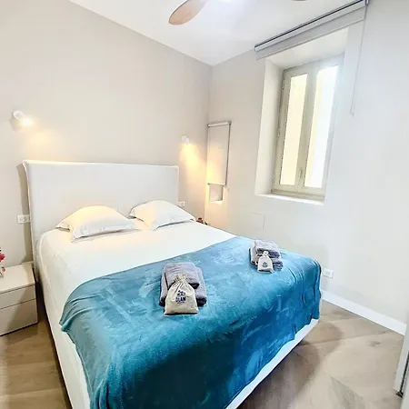 Vidal Rue Antibes Sncf Station 2 Mn 1 Bedroom Quiet Building Hyper Center Olam Apartment
